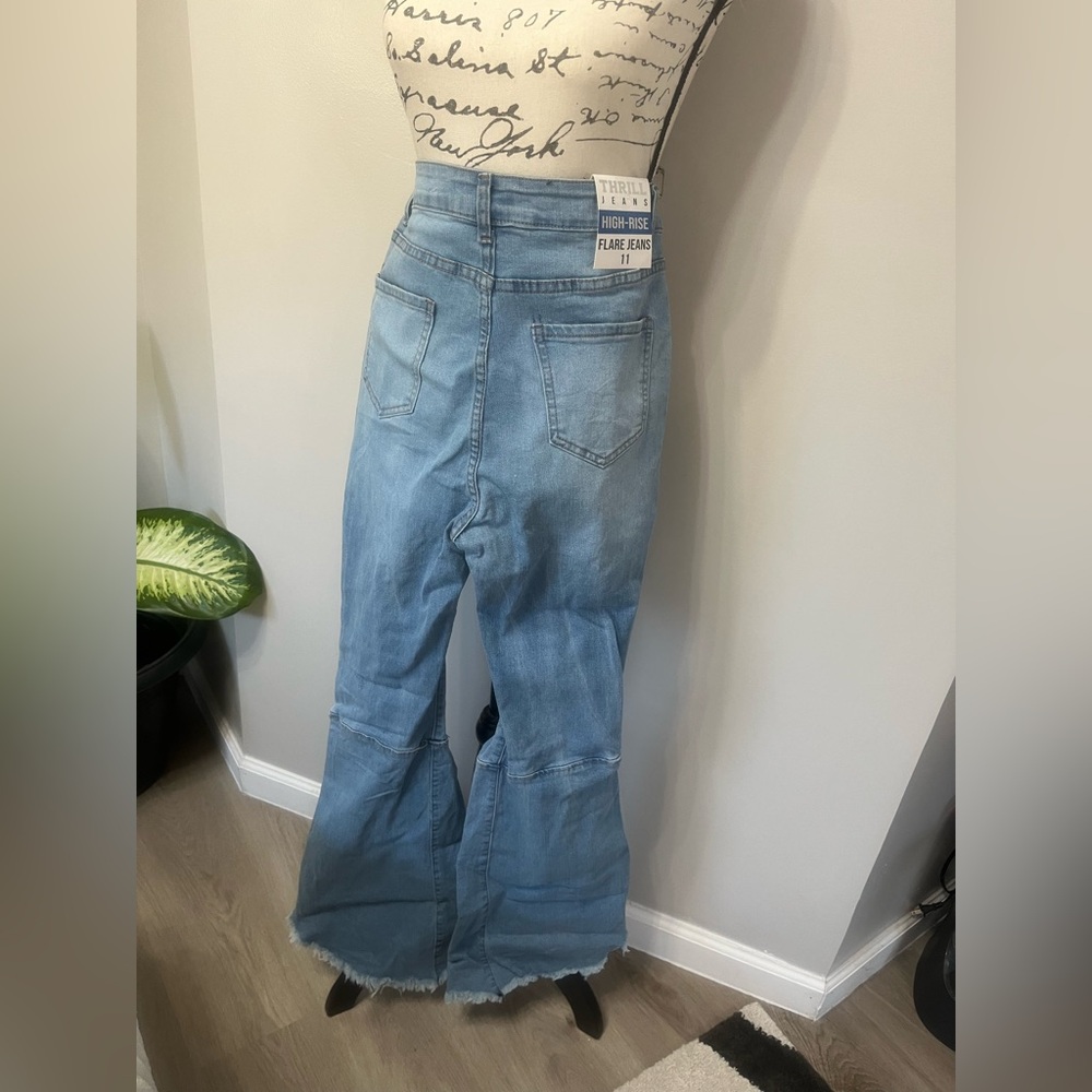 Distressed High Rise Flare Jeans - Picture 2 of 4